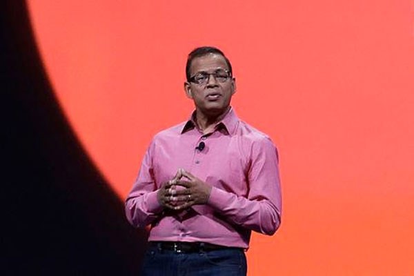 Phó chủ tịch kỹ thuật của Tập đoàn cung cấp phần mềm gọi taxi Uber, ông Amit Singhal, nghỉ việc sau 5 tuần nhậm chức.